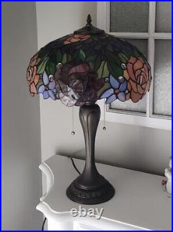 24 Tiffany style Stained Glass Rose Garden Victorian Accent Table Lamp