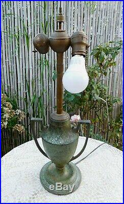 Antique B & H BRADLEY HUBBARD Table Lamp Green Slag Glass Shade Beaded Fringe
