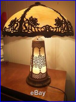 Antique Curved Slag Glass Table Lamp Base Lights Up 23 Tall 18 Diameter