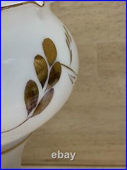 BOUDOIR TABLE LAMP MCM White Milk Glass Vintage Gold Leaves Art Deco Antique 11