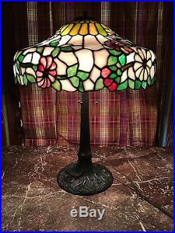 Chicago Mosaic Leaded Glass Table Lamp