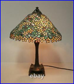 Handel Antique Electric Table Lamp with detailed Leaded glass Lamp shade Handel