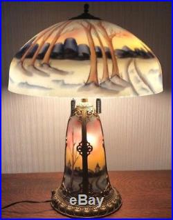 Handel Chipped Ice Reverse Glass Painted Table Lamp With Lighted Base