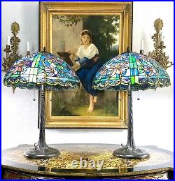 Lamp Large Tiffany Style Stained Glass on Metal Vintage Table / Desk Lighting