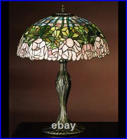 Meyda Tiffany 31143 Stained Glass / Tiffany Table Lamp Tiffany Glass