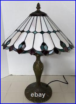 Meyda Tiffany Style Stained Glass / Tiffany Table Lamp MultiColor