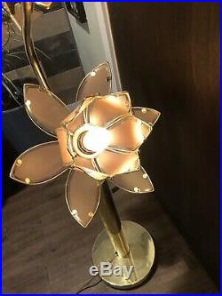 Mid Century/VTG Tall Lotus Flower Lamp White & Brass Metal, 4 Glass Shades