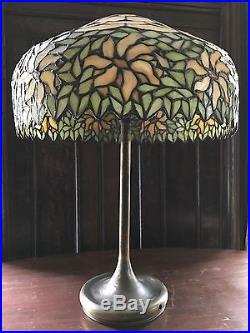 Rare Antique 21 X 31 Tall Unique Lamp Co. Leaded Stained Slag Glass Table Lamp