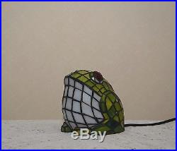 Stained Glass Tiffany Style Frog Night Light Table Desk Lamp. Cute
