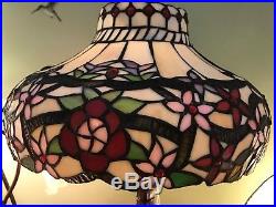 Tiffany Style Stained Glass Table Lamp 25H x 17W