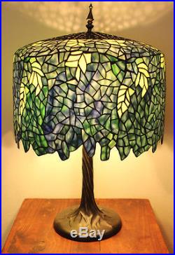 Tiffany Style Stained Glass Wisteria 3 light 25 Table Lamp
