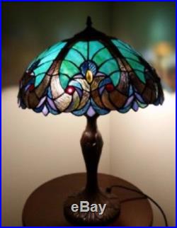 Tiffany Style Table Lamp Glass Stained Shade Bronze Base Light Handcrafted Lamps
