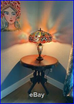 Victorian Tiffany Style Table Lamp Stained Glass Lighted Base 18 Shade 25 Tall