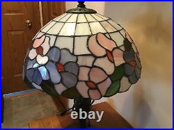 Vintage 18 Floral Stained Glass Table Lamp