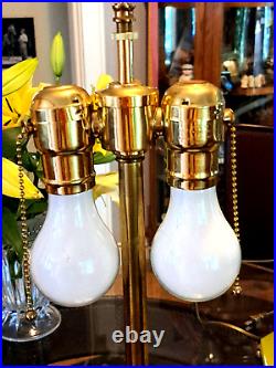 Vintage Houze Glas Akro Agate Lamp- double sockets-glows under black light
