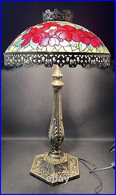 Vintage Tiffany Style Red Rose Decorative MCM Glass Table Lamp Marked GIM 1971